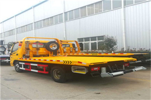 沅江附近拖车救援搭电